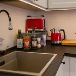 Skybar - Bay View, Private Balcony, Free Garage דירה
