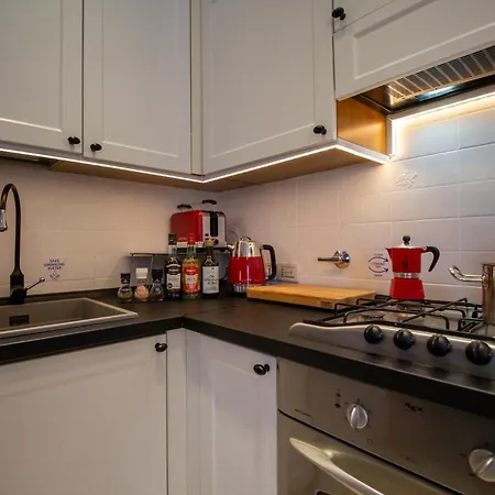 Skybar - Bay View, Private Balcony, Free Garage * Трієст