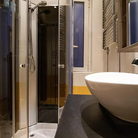 Skybar - Bay View, Private Balcony, Free Garage Апартаменти *