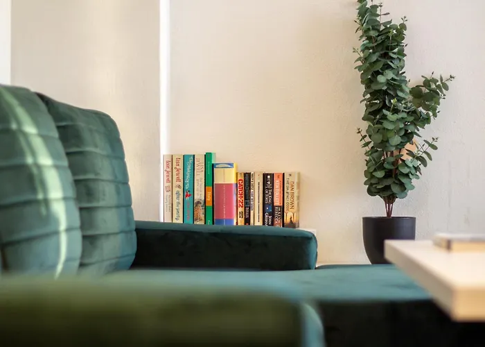 Skybar - Bay View, Private Balcony, Free Garage